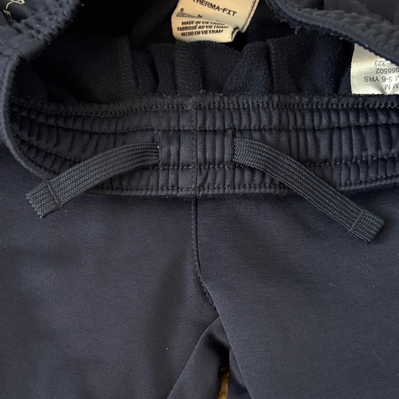 Nike | Hoodie & Jogger Set - Picture 14 of 16
